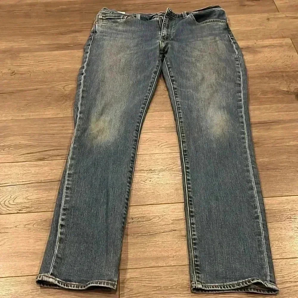[36*32]Vintage Levi’s 511 Performance Men Straight  Leg Jeans
